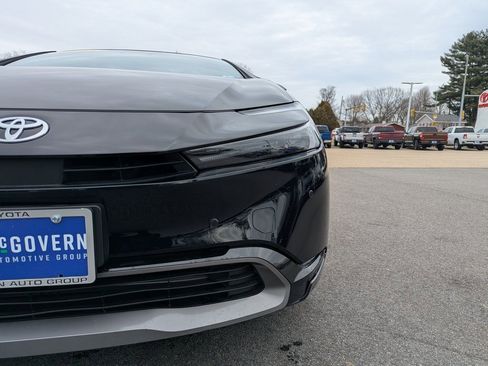 Used 2024 Toyota Prius Limited image 11