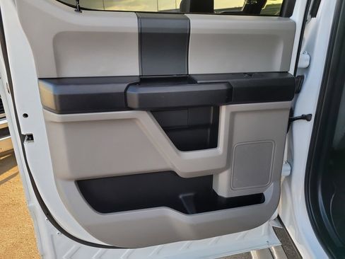 Used 2020 Ford F250 XL w/ STX Appearance Package image 10