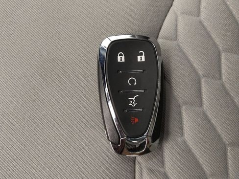 Used 2019 Chevrolet Equinox LS FWD image 32