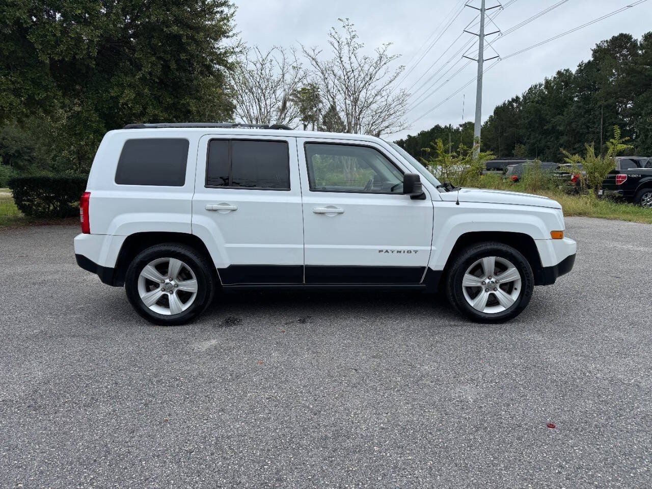 Used 2014 Jeep Patriot Limited FWD image 7