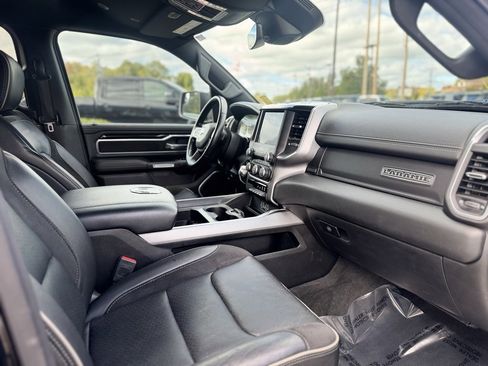Used 2022 RAM 1500 Laramie w/ Sport Appearance Package image 10