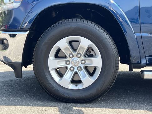 Used 2020 RAM 1500 Laramie AWD/4WD image 11