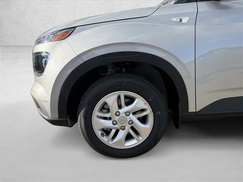 New 2026 Hyundai Venue SE image 10