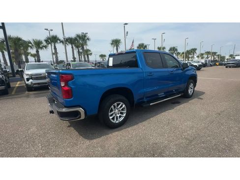Used 2024 Chevrolet Silverado 1500 LT AWD/4WD image 2