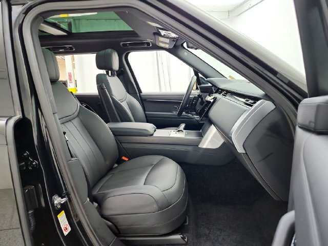 Used 2025 Land Rover Range Rover Long Wheelbase SE AWD/4WD image 28