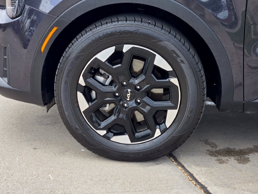 New 2026 Kia Sorento S FWD image 8