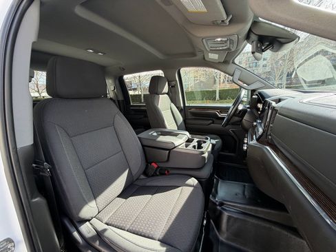 Used 2024 GMC Sierra 3500 SLE image 37