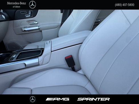 New 2026 Mercedes-Benz GLB 250 image 17