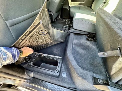 Used 2020 RAM 2500 Big Horn w/ Level 2 Equipment Group image 18