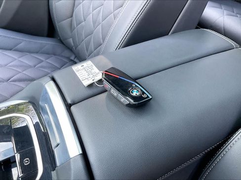 Used 2025 BMW X5 M60i w/ Executive Package AWD/4WD image 14