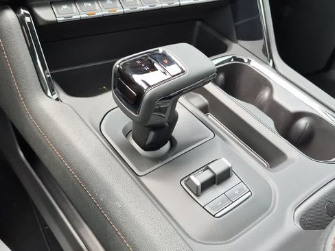 New 2026 GMC Sierra 1500 AT4 w/ AT4 Premium Package AWD/4WD image 16