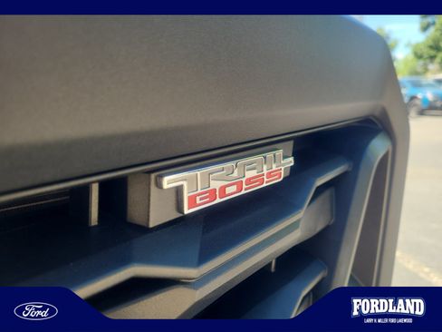 Used 2026 Chevrolet Colorado Trail Boss AWD/4WD image 24
