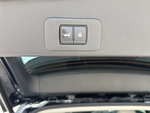 Used 2025 Nissan Murano SL w/ Cargo Package AWD/4WD image 13