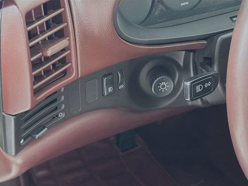 Used 1987 Porsche 944 Coupe RWD image 16