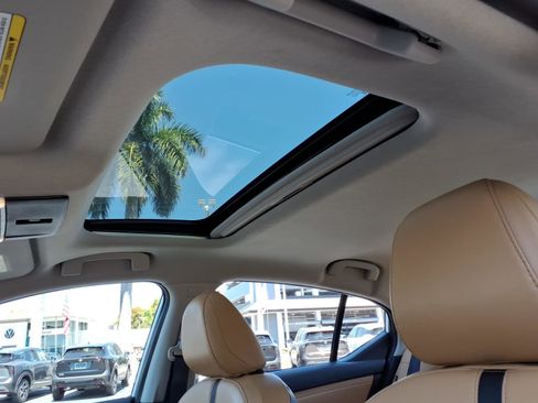 Certified 2023 Nissan Sentra SV w/ SV Premium Package image 8