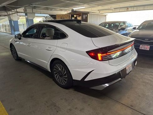 Used 2024 Hyundai Sonata Limited FWD image 4