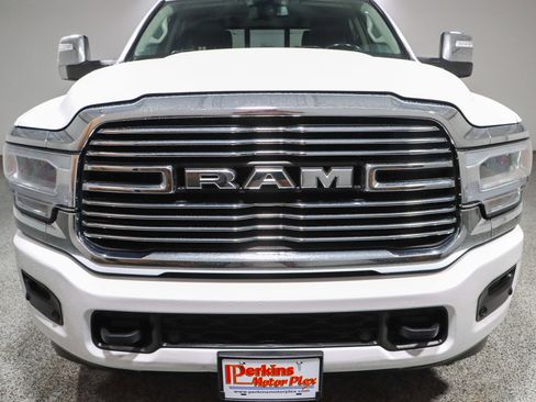 Used 2024 RAM 2500 Laramie AWD/4WD image 4