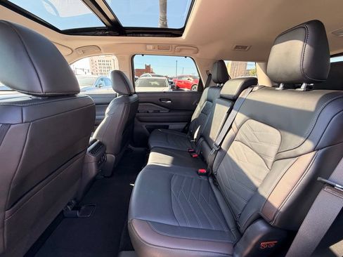 Used 2025 Nissan Pathfinder Platinum w/ Cargo Package FWD image 16