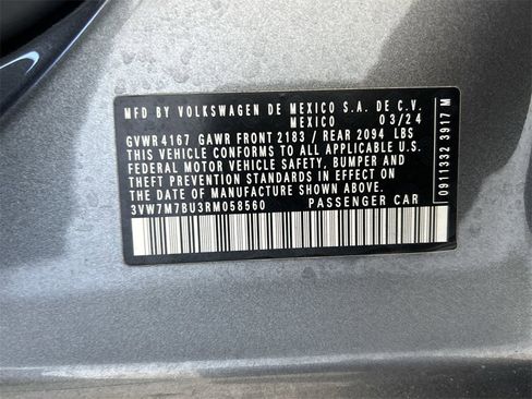 Certified 2024 Volkswagen Jetta SE w/ Panoramic Sunroof Package image 43