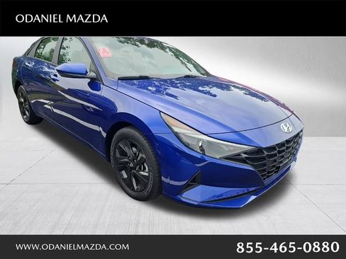 Used 2021 Hyundai Elantra SEL w/ Convenience Package FWD image 1