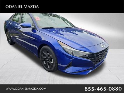 Used 2021 Hyundai Elantra SEL w/ Convenience Package