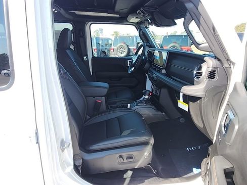 New 2026 Jeep Wrangler Sahara image 34