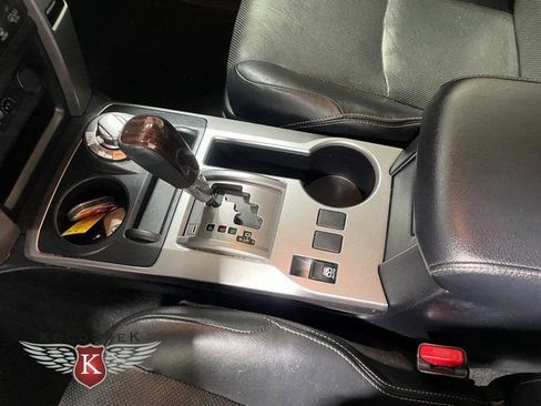 Used 2018 Toyota 4Runner Limited AWD/4WD image 18