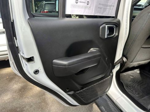Used 2021 Jeep Wrangler Unlimited Sport AWD/4WD image 18