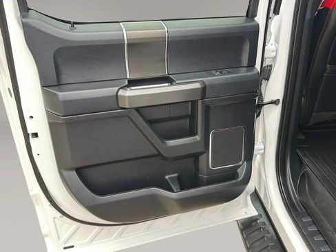 Used 2019 Ford F150 Lariat w/ Equipment Group 502A Luxury AWD/4WD image 18