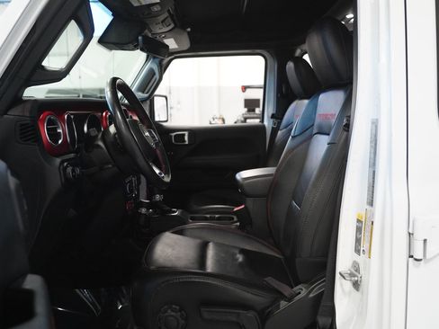 Used 2021 Jeep Wrangler Unlimited Rubicon image 2