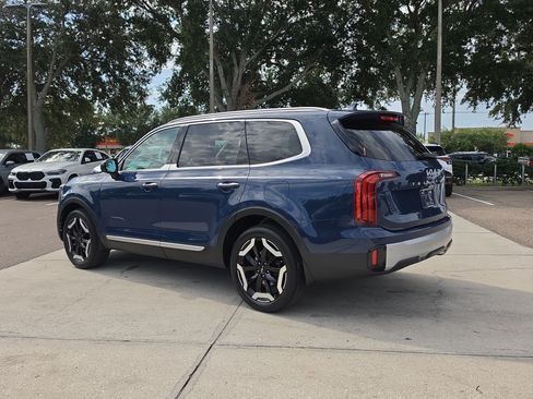 Certified 2024 Kia Telluride S w/ S Sunroof Package FWD image 6