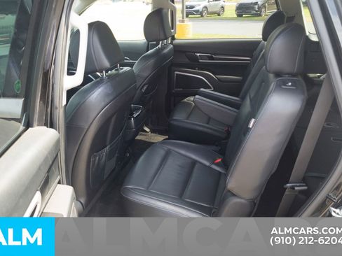 Used 2025 Kia Telluride S FWD image 20