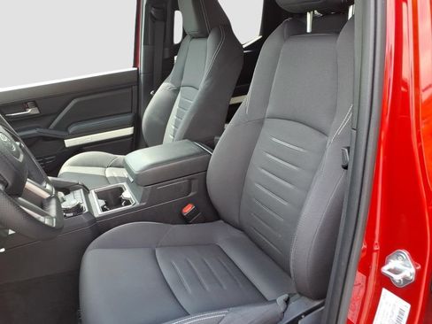 Used 2024 Toyota Tacoma TRD Sport AWD/4WD image 17