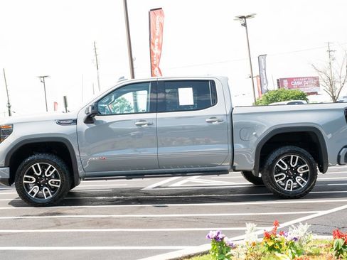 Used 2025 GMC Sierra 1500 AT4 w/ AT4 Premium Package AWD/4WD image 22