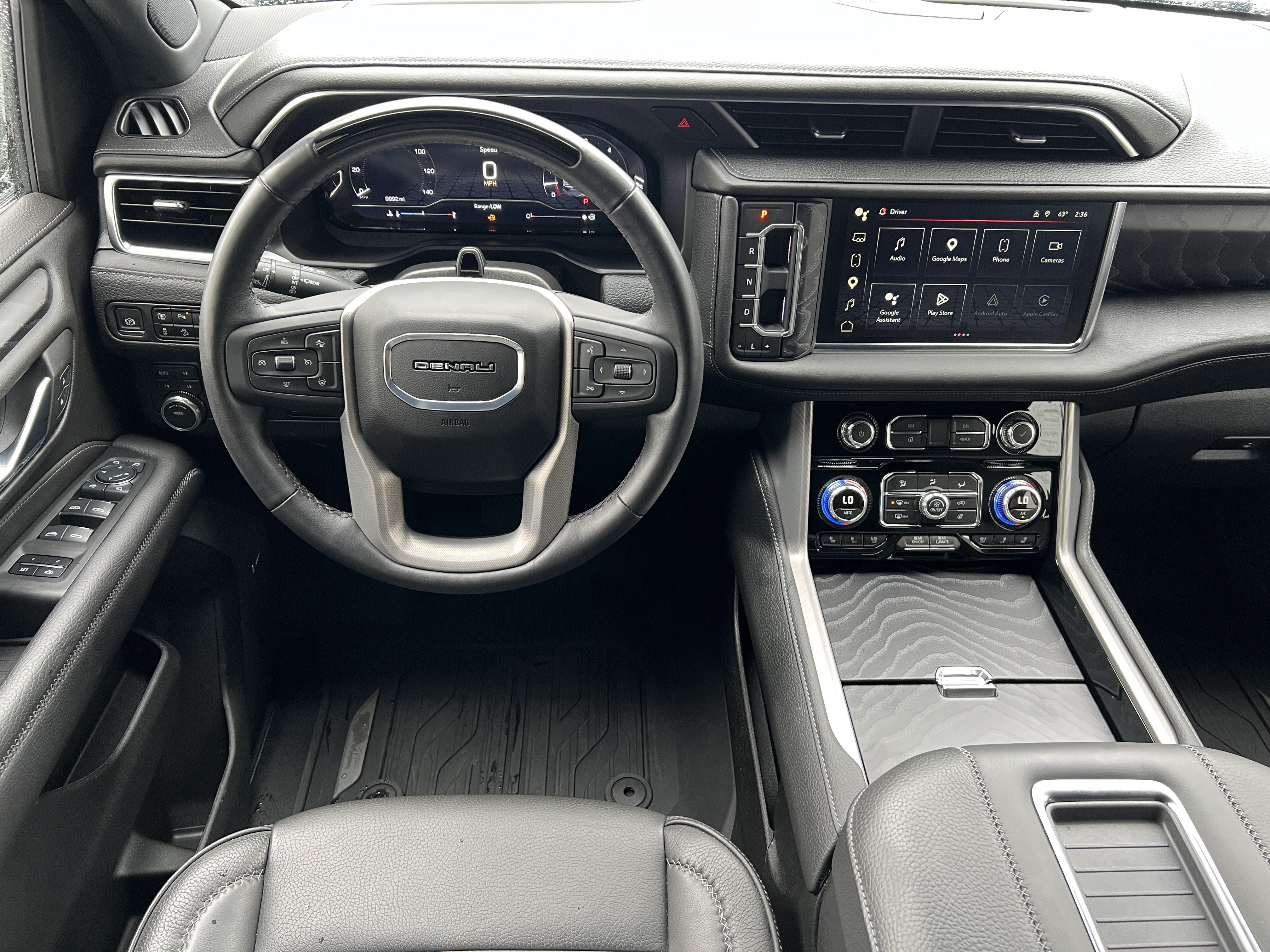 Used 2024 GMC Yukon XL Denali w/ Advanced Technology Package AWD/4WD image 36