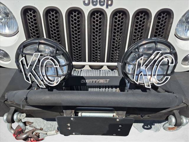 Used 2018 Jeep Wrangler Sport AWD/4WD image 23