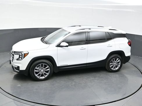 Used 2023 GMC Terrain SLT w/ Tech Package AWD/4WD image 34