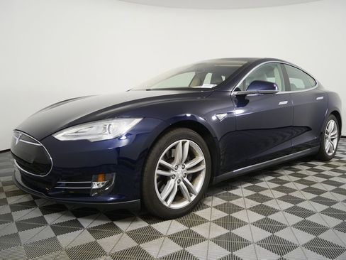 Used 2013 Tesla Model S Performance image 7
