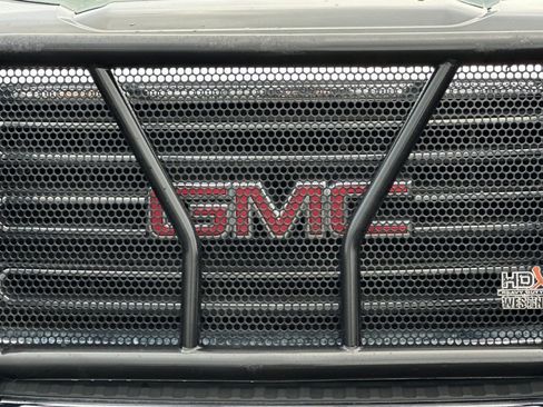 Used 2018 GMC Sierra 2500 SLT image 45