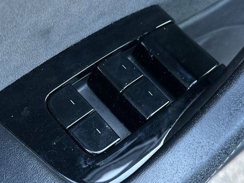 Used 2020 Tesla Model 3 image 12