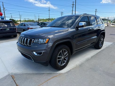 Used 2018 Jeep Grand Cherokee Limited w/ Trailer Tow Group IV AWD/4WD image 6