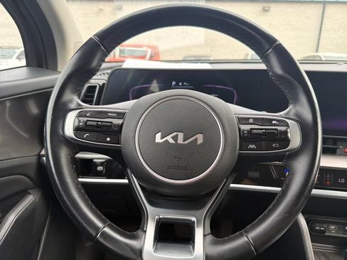 Used 2024 Kia Sportage EX AWD/4WD image 12