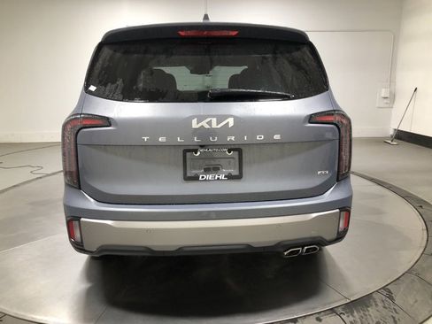 New 2025 Kia Telluride EX w/ EX Captain's Chair Package image 6