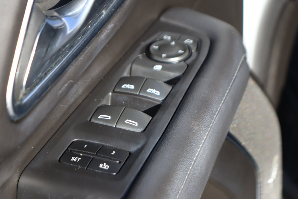 Used 2023 Chevrolet Tahoe LT RWD image 18