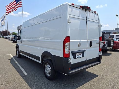 Used 2026 RAM ProMaster 2500 w/ Convenience Group FWD image 3