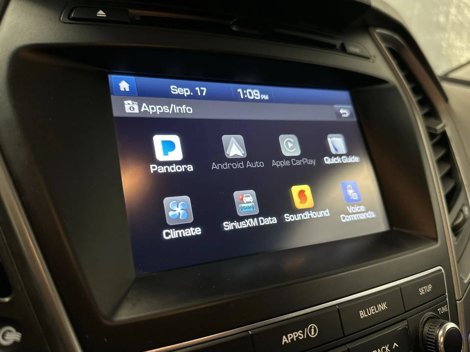 Used 2018 Hyundai Santa Fe Sport w/ 2.4L Value Package 02 FWD image 20