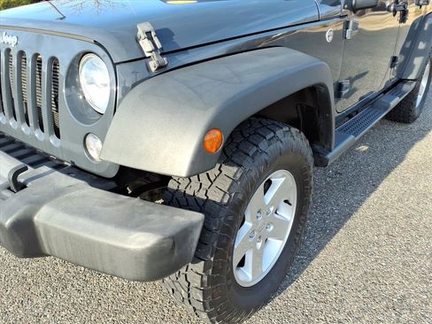 Used 2016 Jeep Wrangler Unlimited Sport w/ Quick Order Package 24S image 8