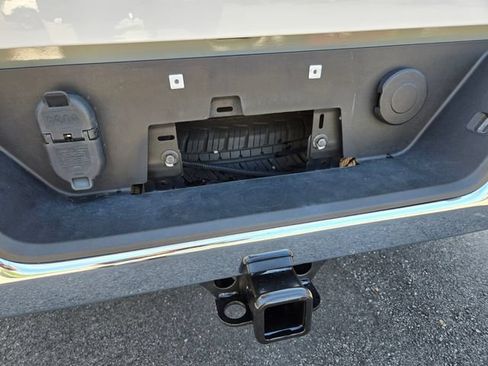 Used 2023 GMC Sierra 1500 Pro w/ Pro Value Package AWD/4WD image 18