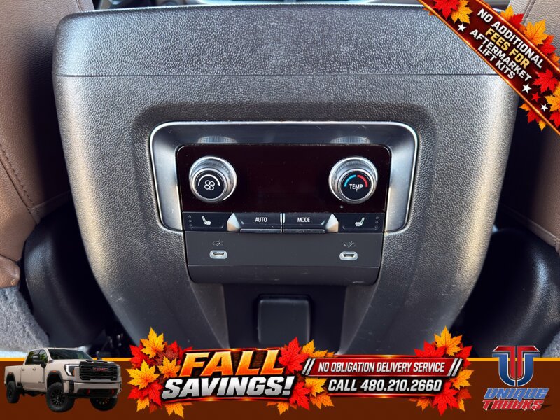 Used 2022 Chevrolet Suburban High Country AWD/4WD image 31