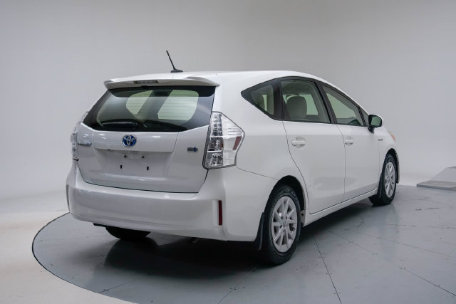 Used 2013 Toyota Prius V Three FWD image 5